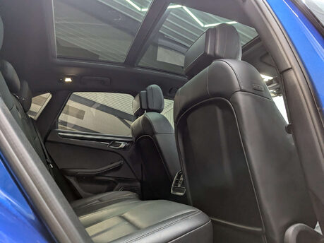 Porsche Macan 3.0 Macan S Semi-Auto 4WD 5dr 63