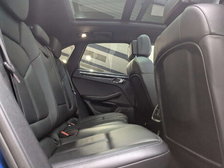 Porsche Macan 3.0 Macan S Semi-Auto 4WD 5dr 66