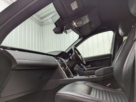 Land Rover Discovery Sport 1.5 Discovery Sport R-Dynamic SE P300e Auto 4WD 5dr 58