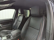 Land Rover Discovery Sport 1.5 Discovery Sport R-Dynamic SE P300e Auto 4WD 5dr 59