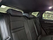 Land Rover Range Rover Evoque 2.0 Range Rover Evoque R-Dynamic S D Auto 4WD 5dr 65