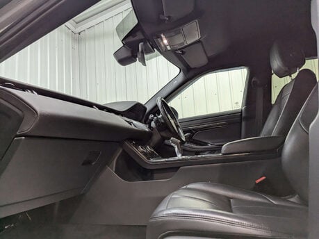 Land Rover Range Rover Evoque 2.0 Range Rover Evoque R-Dynamic S D Auto 4WD 5dr 58