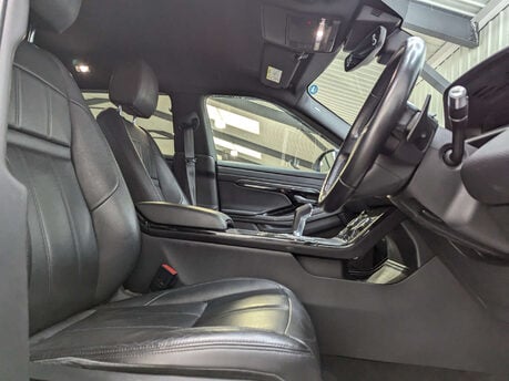 Land Rover Range Rover Evoque 2.0 Range Rover Evoque R-Dynamic S D Auto 4WD 5dr 54
