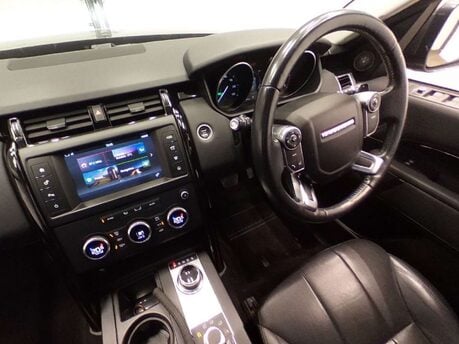 Land Rover Discovery 2.0 Discovery SE SD4 Auto 4WD 5dr 3