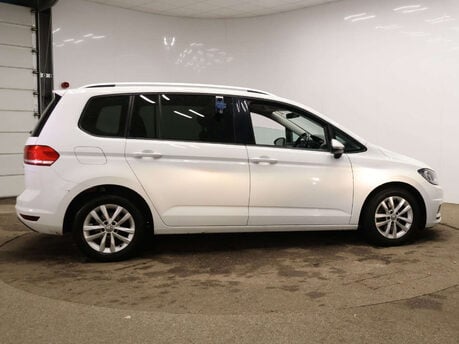 Volkswagen Touran 1.6 Touran SE Family TDI BlueMotion Technology Semi-Auto 5dr 9