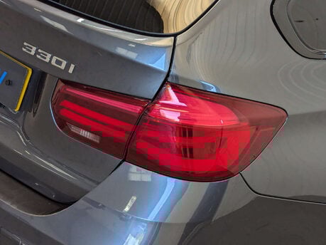 BMW 3 Series 2.0 330i M Sport Shadow Edition Auto 5dr 43
