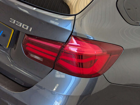 BMW 3 Series 2.0 330i M Sport Shadow Edition Auto 5dr 43