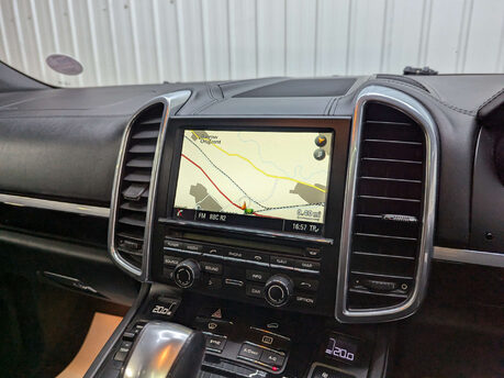 Porsche Cayenne 3.0 Cayenne V6 D Tiptronic 4WD 5dr 84