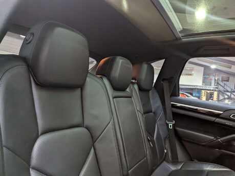 Porsche Cayenne 3.0 Cayenne V6 D Tiptronic 4WD 5dr 62