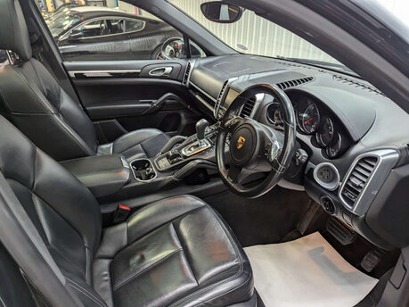 Porsche Cayenne 3.0 Cayenne V6 D Tiptronic 4WD 5dr 49