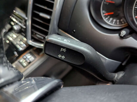 Porsche Cayenne 3.0 Cayenne V6 D Tiptronic 4WD 5dr 71