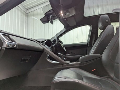 Jaguar E-Pace 2.0 E-Pace Chequered Flag D AWD Auto 4WD 5dr 55
