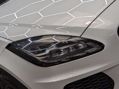 Jaguar E-Pace 2.0 E-Pace Chequered Flag D AWD Auto 4WD 5dr 26