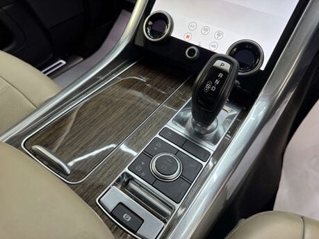 Land Rover Range Rover Sport 3.0 Range Rover Sport HSE Dynamic SDV6 Auto 4WD 5dr 86