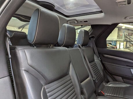 Land Rover Discovery 3.0 Discovery HSE TD6 Auto 4WD 5dr 61