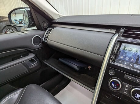 Land Rover Discovery 3.0 Discovery HSE TD6 Auto 4WD 5dr 92