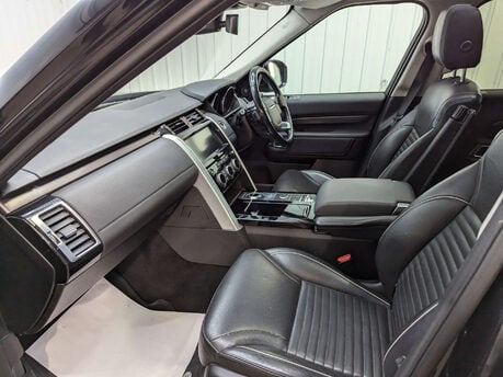 Land Rover Discovery 3.0 Discovery HSE TD6 Auto 4WD 5dr 53