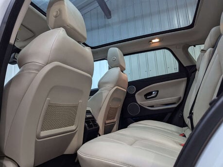 Land Rover Range Rover Evoque 2.0 Range Rover Evoque HSE Dynamic Si4 Auto 4WD 5dr 67