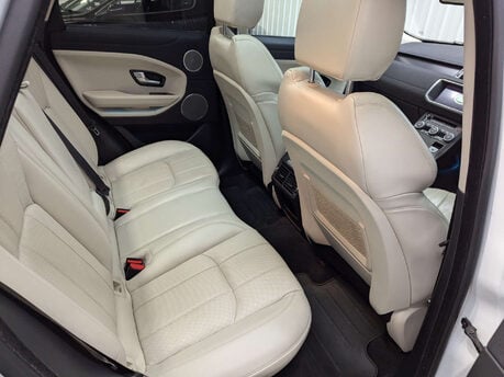 Land Rover Range Rover Evoque 2.0 Range Rover Evoque HSE Dynamic Si4 Auto 4WD 5dr 60