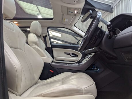 Land Rover Range Rover Evoque 2.0 Range Rover Evoque HSE Dynamic Si4 Auto 4WD 5dr 52