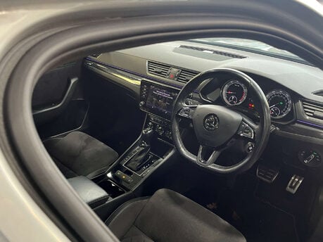 Skoda Superb 1.5 Superb Sportline TSi Semi-Auto 5dr 10