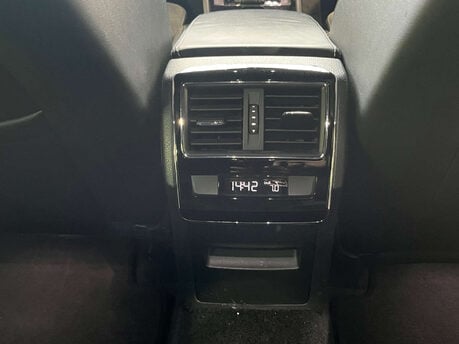 Skoda Superb 1.5 Superb Sportline TSi Semi-Auto 5dr 29