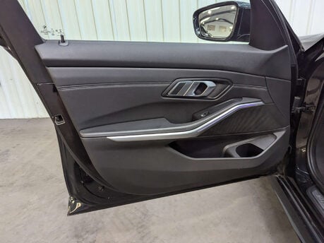 BMW 3 Series 2.0 330E M Sport Auto 4dr 52