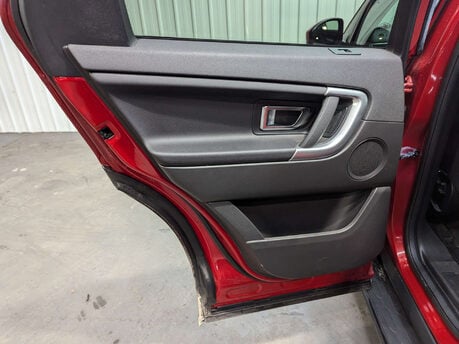 Land Rover Discovery Sport 2.0 Discovery Sport SE Tech TD4 4WD 5dr 71