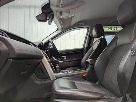Land Rover Discovery Sport 2.0 Discovery Sport SE Tech TD4 4WD 5dr 59