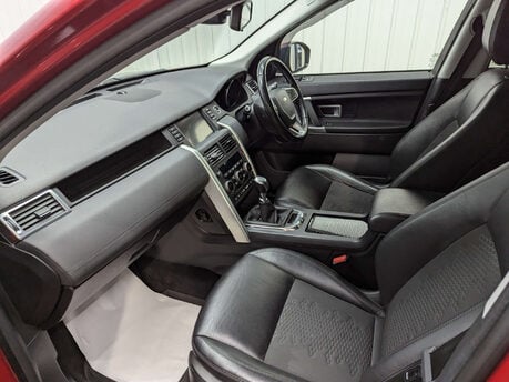 Land Rover Discovery Sport 2.0 Discovery Sport SE Tech TD4 4WD 5dr 56