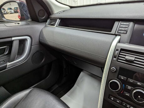 Land Rover Discovery Sport 2.0 Discovery Sport SE Tech TD4 4WD 5dr 92