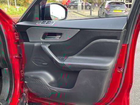 Jaguar F-Pace 3.0 F-Pace V6 S AWD D Auto 4WD 5dr 23