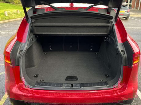 Jaguar F-Pace 3.0 F-Pace V6 S AWD D Auto 4WD 5dr 37