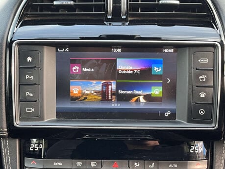 Jaguar F-Pace 3.0 F-Pace V6 S AWD D Auto 4WD 5dr 26