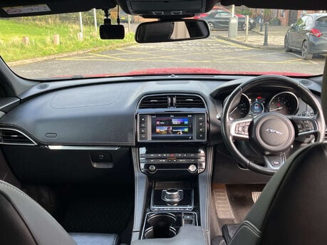 Jaguar F-Pace 3.0 F-Pace V6 S AWD D Auto 4WD 5dr 6
