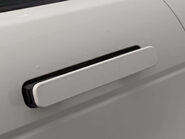 Land Rover Range Rover Evoque 2.0 Range Rover Evoque D 4x2 5dr 31