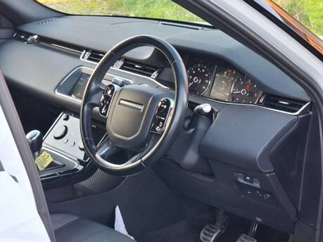 Land Rover Range Rover Evoque 2.0 Range Rover Evoque R-Dynamic D 4x2 5dr 3