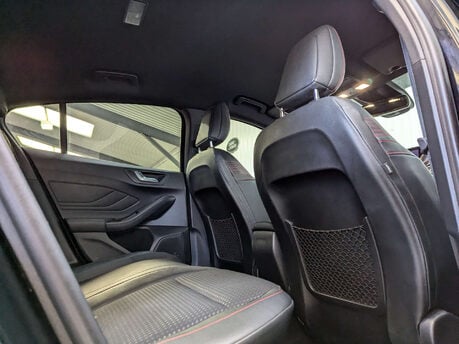 Ford Focus 1.0 Focus ST-Line X 5dr 61