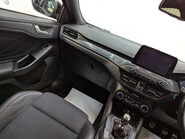 Ford Focus 1.0 Focus ST-Line X 5dr 46