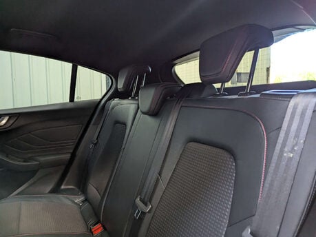 Ford Focus 1.0 Focus ST-Line X 5dr 68
