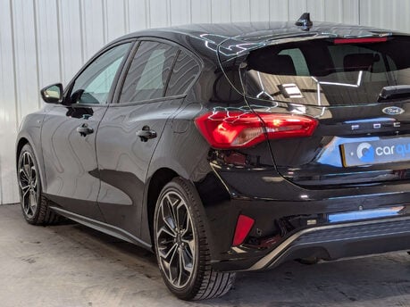 Ford Focus 1.0 Focus ST-Line X 5dr 33