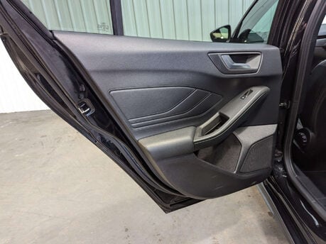 Ford Focus 1.0 Focus ST-Line X 5dr 70