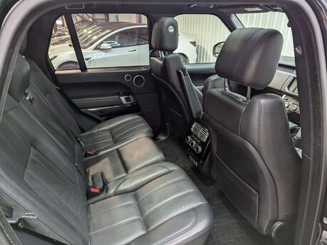 Land Rover Range Rover 3.0 Range Rover Vogue TDV6 Auto 4WD 5dr 57