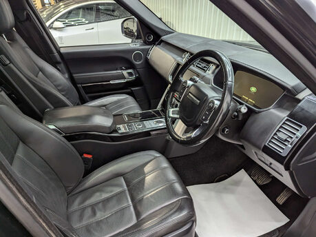 Land Rover Range Rover 3.0 Range Rover Vogue TDV6 Auto 4WD 5dr 46