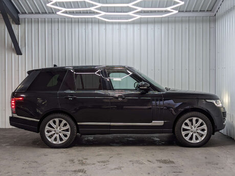 Land Rover Range Rover 3.0 Range Rover Vogue TDV6 Auto 4WD 5dr 28