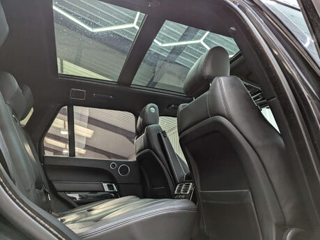 Land Rover Range Rover 3.0 Range Rover Vogue TDV6 Auto 4WD 5dr 58