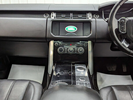 Land Rover Range Rover 3.0 Range Rover Vogue TDV6 Auto 4WD 5dr 71