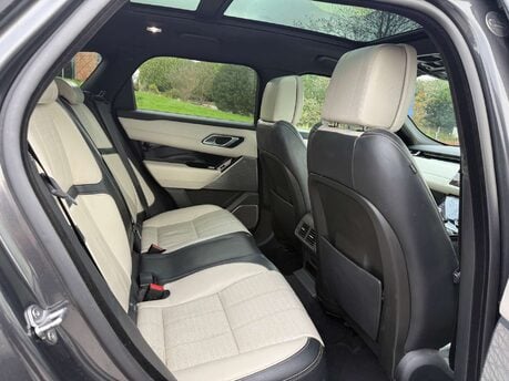 Land Rover Range Rover Velar 3.0 Range Rover Velar R-Dynamic HSE D300 Auto 4WD 5dr 26
