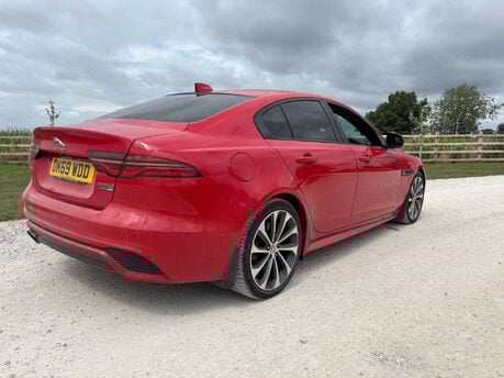Jaguar XE 2.0 XE R-Dynamic SE D Auto 4dr 4