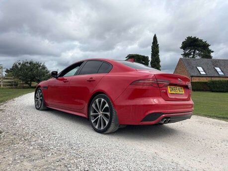 Jaguar XE 2.0 XE R-Dynamic SE D Auto 4dr 13